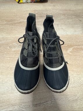 Sorel duck boot // size 9.5 // worn 2x